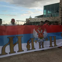 Владика Јоаникије предводио литију у Будви