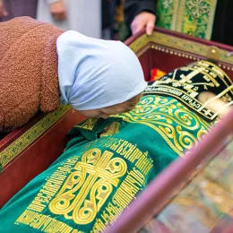 Митрополит кијевски и све Украјине предводио прославу празника Св. Агапита у Кијевопечерској лаври