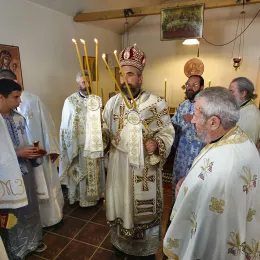 Епископ Методије служио Литургију на темељима храма Свих Светих, на Великом пијеску