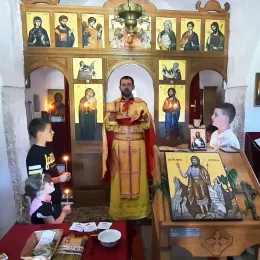 Литургија и црквено-народни сабор у Петровићима