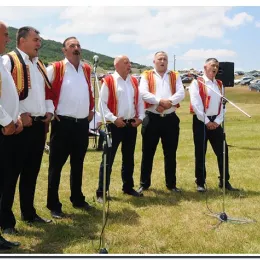 Храм Светог Атиногена на Вучјем долу прославио крсну славу