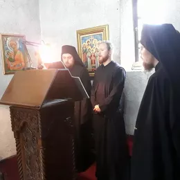 Бденије уочи празника Иконе Пресвете Богородице Тројеручице