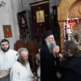 Бденије уочи празника Иконе Пресвете Богородице Тројеручице