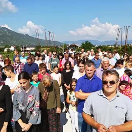 Молитвена сабрања на темељима цркве Богородице Тројеручице