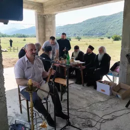 Молитвена сабрања на темељима цркве Богородице Тројеручице