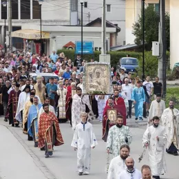 Петровдан молитвено и свенародно прослављен у Бијелом Пољу