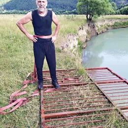 Нађена капија, која је отуђена са црквишта Светог Василија Острошког у Мартиновићима