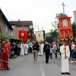 У Бијелом Пољу на Петровдан одржана Литија