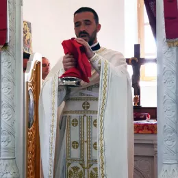 Света Литургија у Кочанима