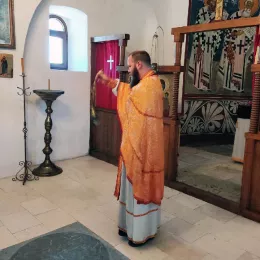 Петровдан прослављен у пивској парохији, освештано крсно знамење у Мратињу