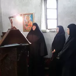 Литургија у манастиру Ђурђеви Ступови