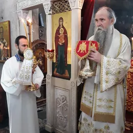 Литургија у манастиру Ђурђеви Ступови
