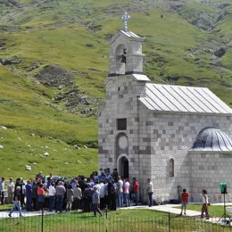 Епископ диоклијски Методије богослужио на Лукавици