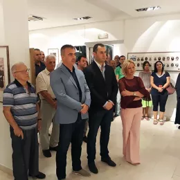 Изложба „Свети царствени мученици“ у Беранама