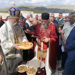 Црквено-народни сабор код обновљене цркве Светог Архиђакона Стефана у Катунцима - Крња Јела