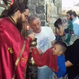 Литургија у цркви Светих Апостола Петра и Павла