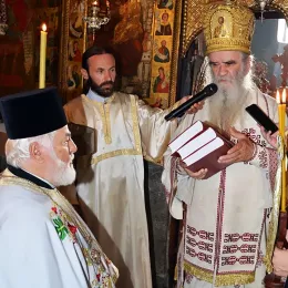 Митрополит Амфилохије у манастиру Морача