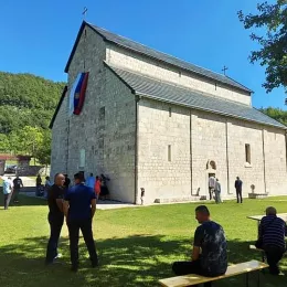 Епископ Јоаникије у Пивском манастиру