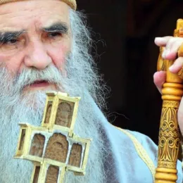 Митрополит Амфилохије: Сви на изборе – за одбрану светиња!