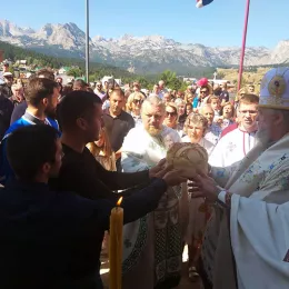 Прослављена слава Саборног храма Преображења Господњег на Жабљаку