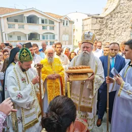 У Херцег Новом прослављена градска слава и отворен “Трг од ћирилице”