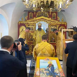 Епископи Јован и Методије одликовани орденом Св. Теодора Ушакова