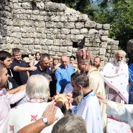 Литургијски прослављена слава цркве Шћепанице на Шћепан Пољу
