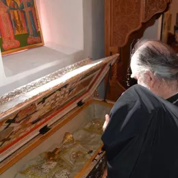 Мошти Светог Арсенија се вратиле у манастир Ждребаоник