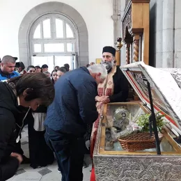 Испраћај  Моштију Светог Арсенија сремца