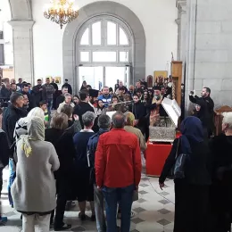 Испраћај  Моштију Светог Арсенија сремца
