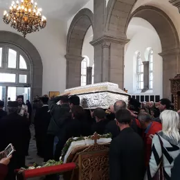 Испраћај  Моштију Светог Арсенија сремца