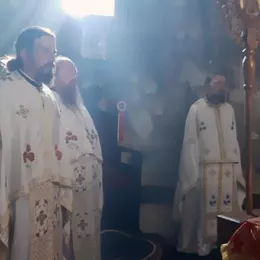 У манастиру Ђурђеви Ступови служена света Литургија