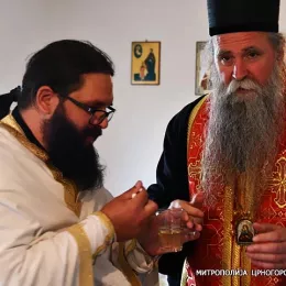 На Ћафи приједолској траје непрекидна борба између земаљског и Небеског царства