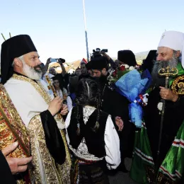 Његова Светост Патријарх српски Господин Порфирије дочекан у манастиру Ђурђеви Ступови
