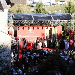 Његова Светост Патријарх српски Господин Порфирије дочекан у манастиру Ђурђеви Ступови