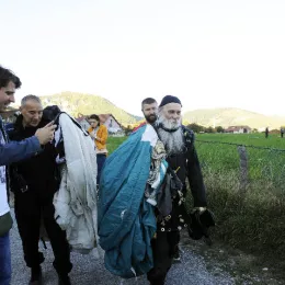 Његова Светост Патријарх српски Господин Порфирије дочекан у манастиру Ђурђеви Ступови