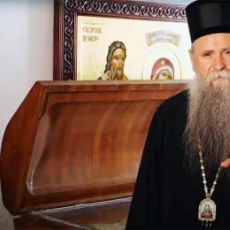 Митрополит Јоаникије крај ћивота Светог Петра Цетињског