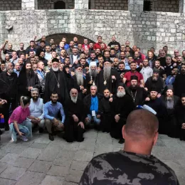 Митрополит Јоаникије свечано устоличен у трон Светог Петра Цетињског