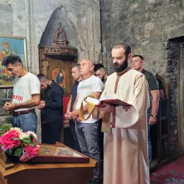  Литургија у цркви Светих Апостола Петра и Павла у Бијелом Пољу