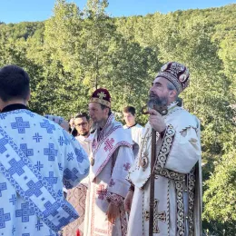 Света Архијерејска Литургија и освећење цркве Светог Пајсија Светогорца у Долима пивским