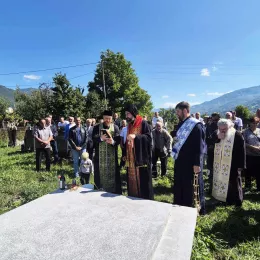 Света Архијерејска Литургија у Гусињу