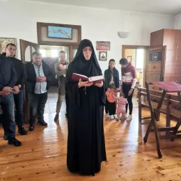 Митрополит Методије служио Литургију у манастиру Подврх