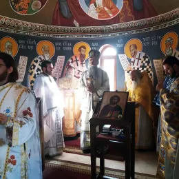Литургија и парастос у манастиру Косијерево