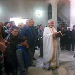 Епископ Јоаникије служио Литургију у храму Свете Петке у Расову