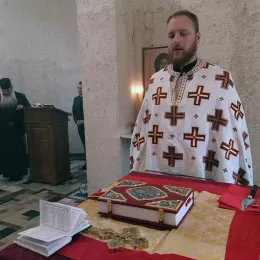 Литургијско сабрање у храму Светог Саве у Дапсићима