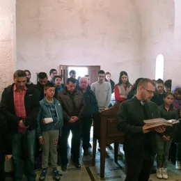 Литургијско сабрање у храму Светог Саве у Дапсићима