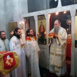 Литургија и помен краљу Александру у Ђурђевим Ступовима