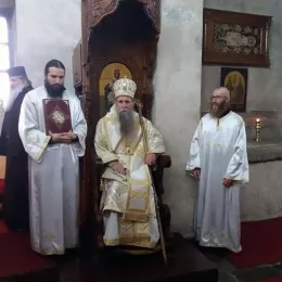 Литургија и помен краљу Александру у Ђурђевим Ступовима