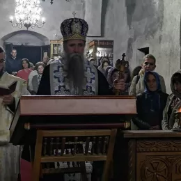 Свечани дочек иконе Богородице Брзопомоћнице у Ђурђевим Ступовима