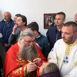 Освећење храма Светог Василија Острошког у Горњем Заостру